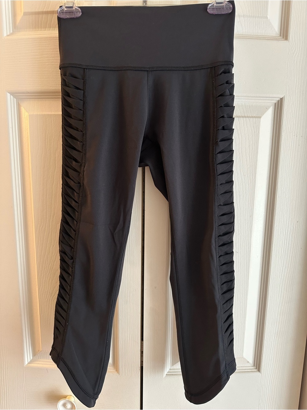 Lululemon Ruched Side Cropped Leggings